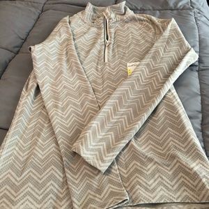 Eddie Bauer pull over